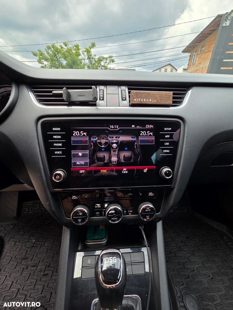 Skoda Octavia 2.0 TDI DSG Style - 11