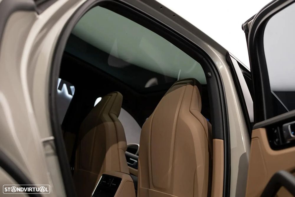 Porsche Cayenne Coupé E-Hybrid - 23