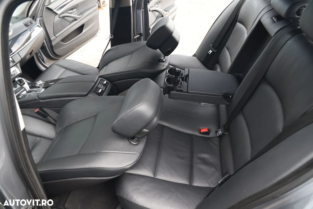 BMW Seria 5 520i Aut. Modern Line - 10