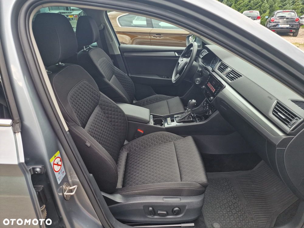 Skoda Superb 2.0 TDI Active DSG - 15