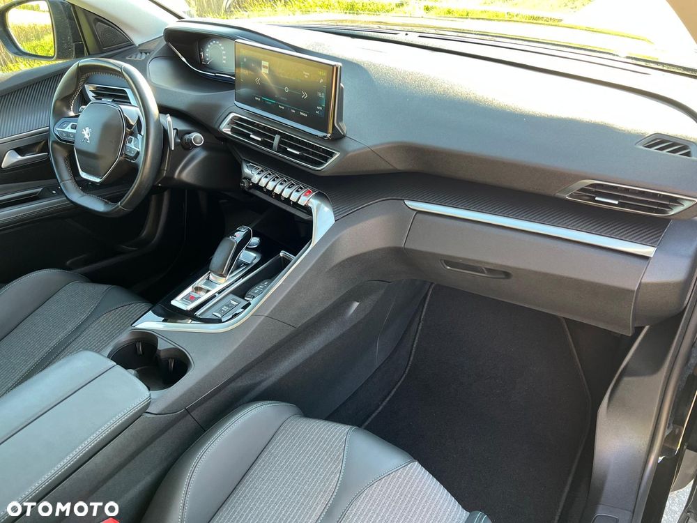 Peugeot 3008 1.6 PureTech Hybrid PHEV Allure Pack S&S EAT8 - 8