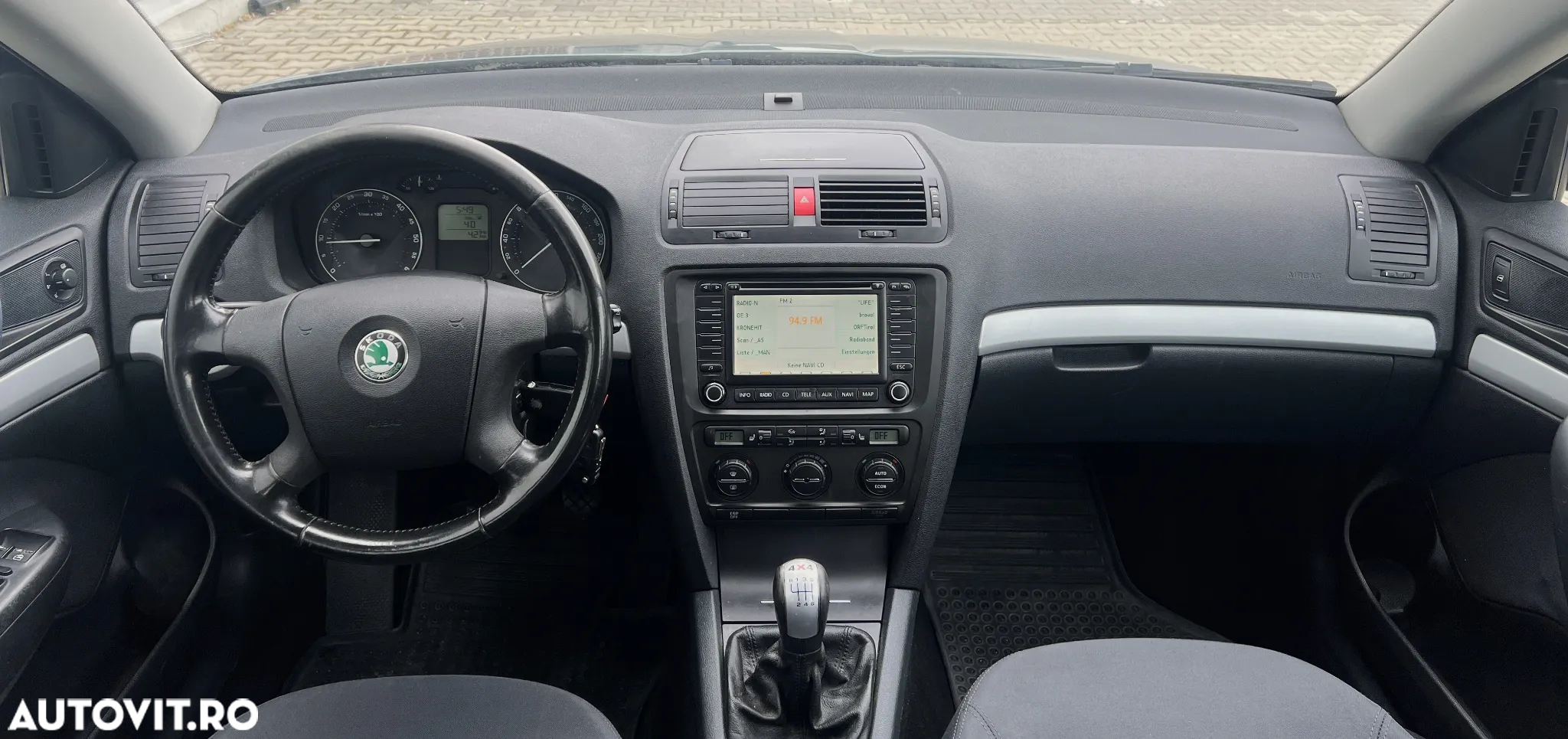 Skoda Octavia Combi 1.9TDI 4x4 Ambiente - 8