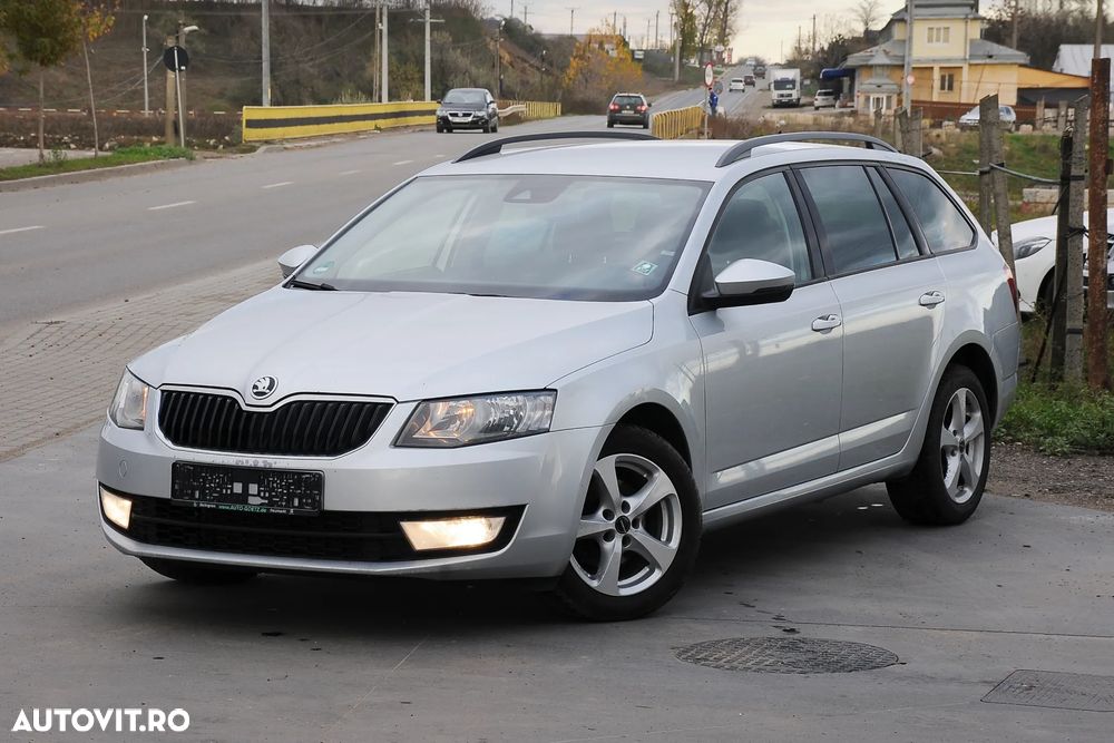 Skoda Octavia Combi 2.0 TDI Tour - 2