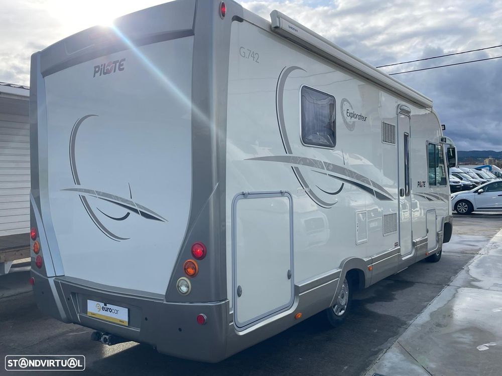 Pilote Explorateur G742 c/Cama Central - Autocaravana - 4
