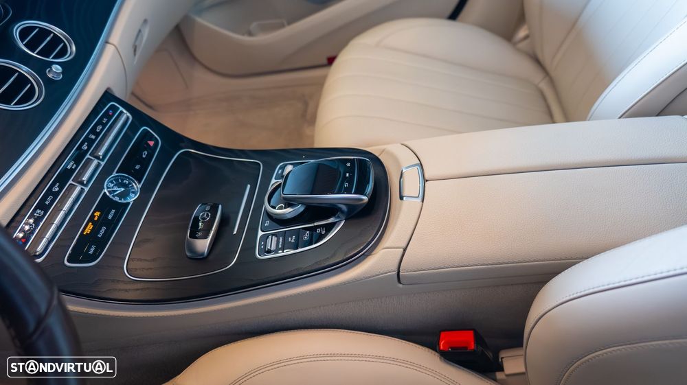 Mercedes-Benz E 300 e Exclusive Line - 18