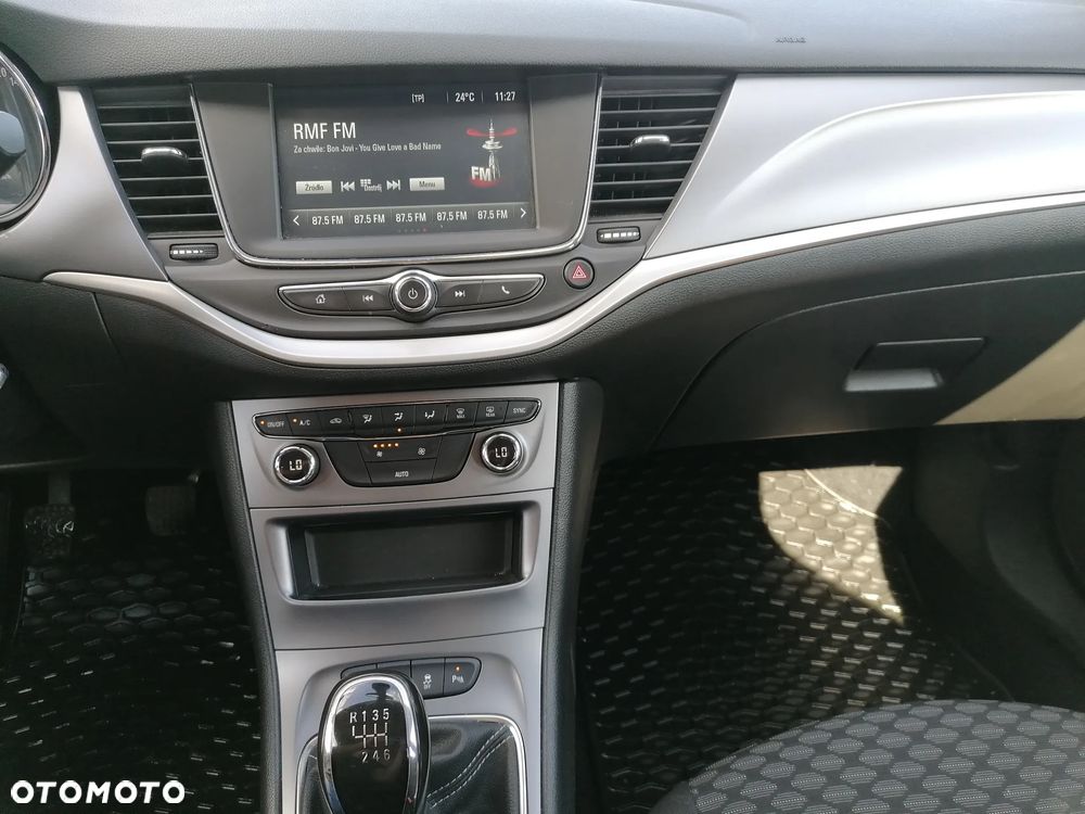 Opel Astra 1.6 CDTI Enjoy S&S - 9