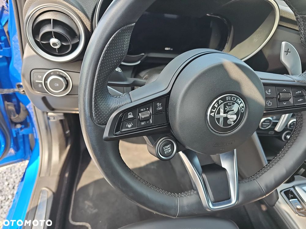 Alfa Romeo Giulia 2.0 Turbo Veloce Q4 - 17
