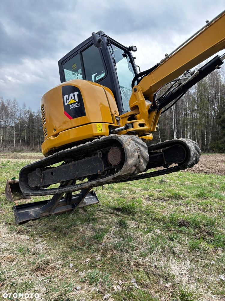 Caterpillar - 21
