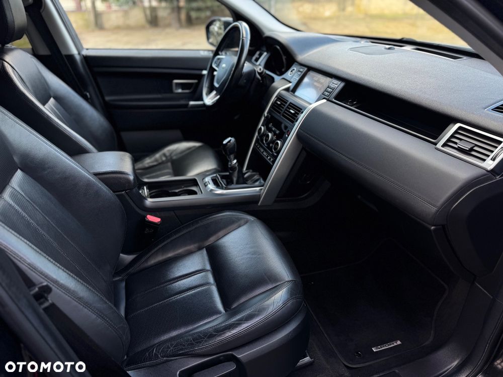 Land Rover Discovery Sport TD4 HSE Luxury - 17