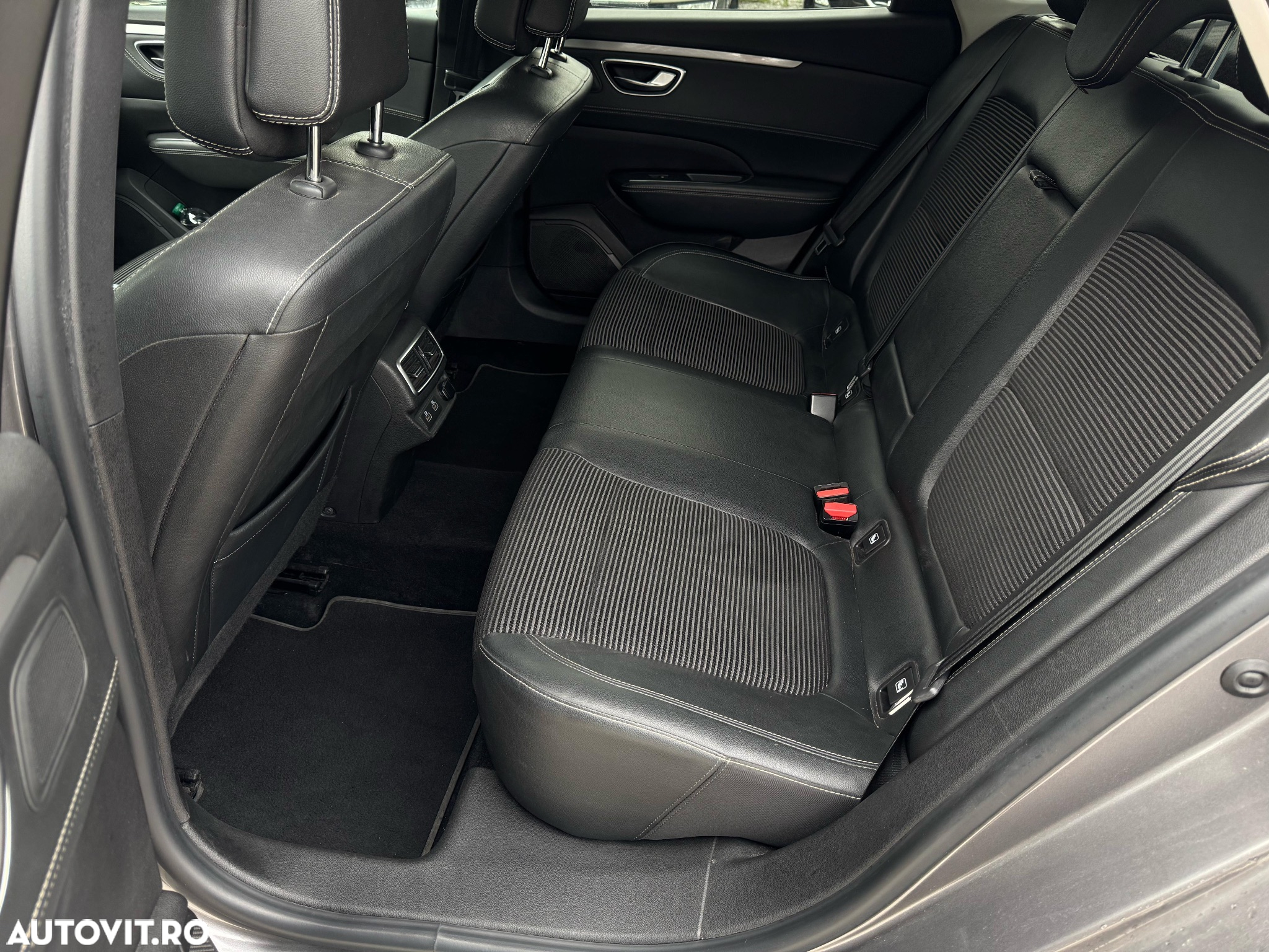 Renault Talisman Blue dCi 160 EDC INTENS - 13