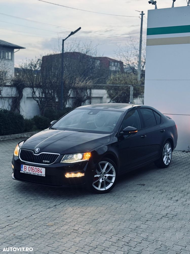Skoda Octavia 2.0 TDI (Green tec) DSG RS - 1
