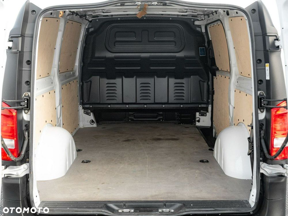 Mercedes-Benz Vito - 23