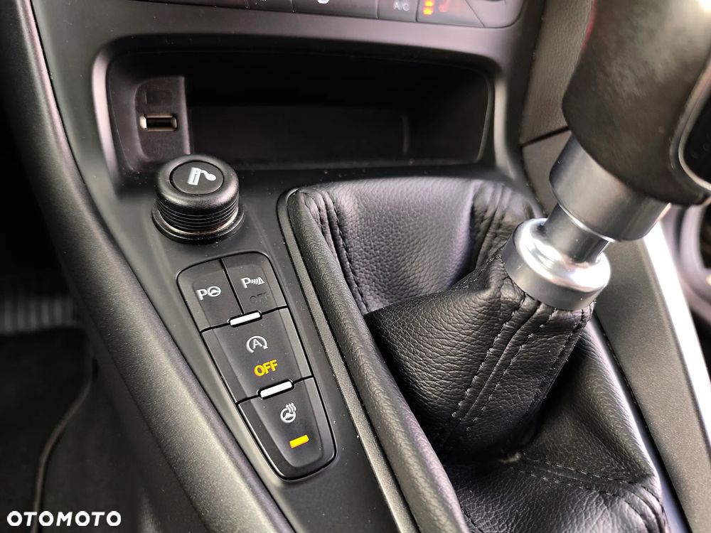 Ford Focus 1.0 EcoBoost Titanium - 18