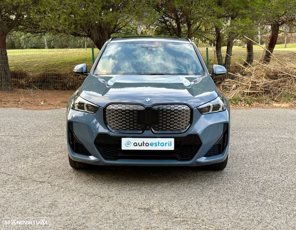 BMW iX1 eDrive20 Pack Desportivo M - 7