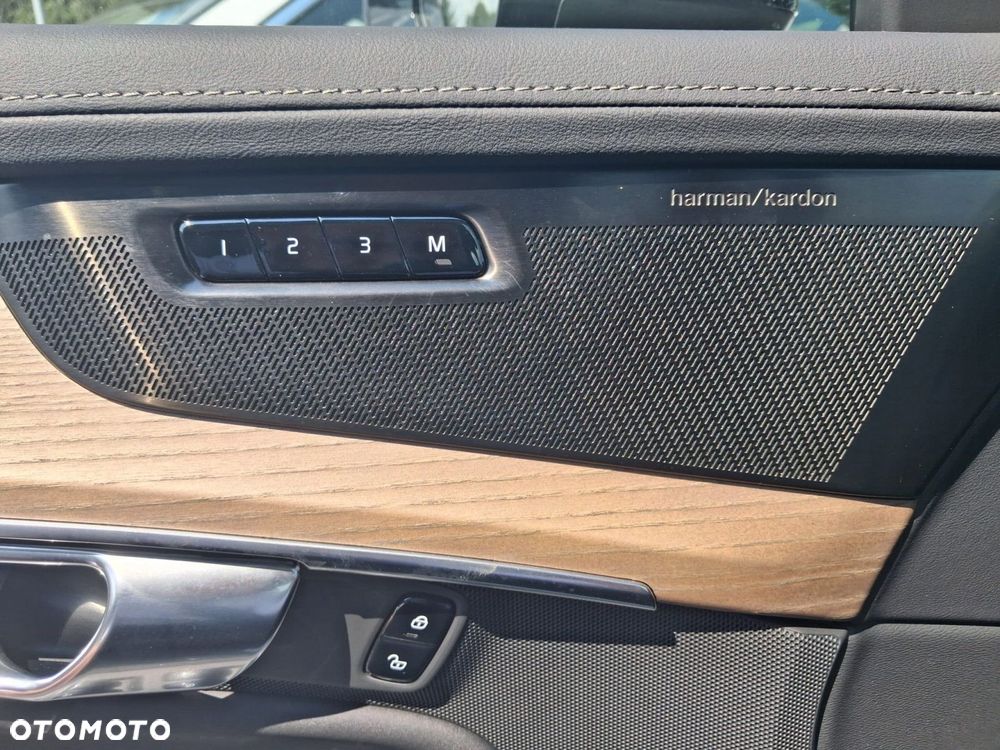 Volvo XC 90 - 23