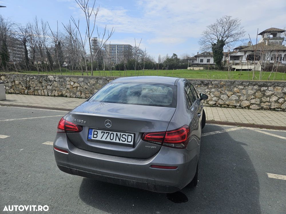 Mercedes-Benz A 180 - 21