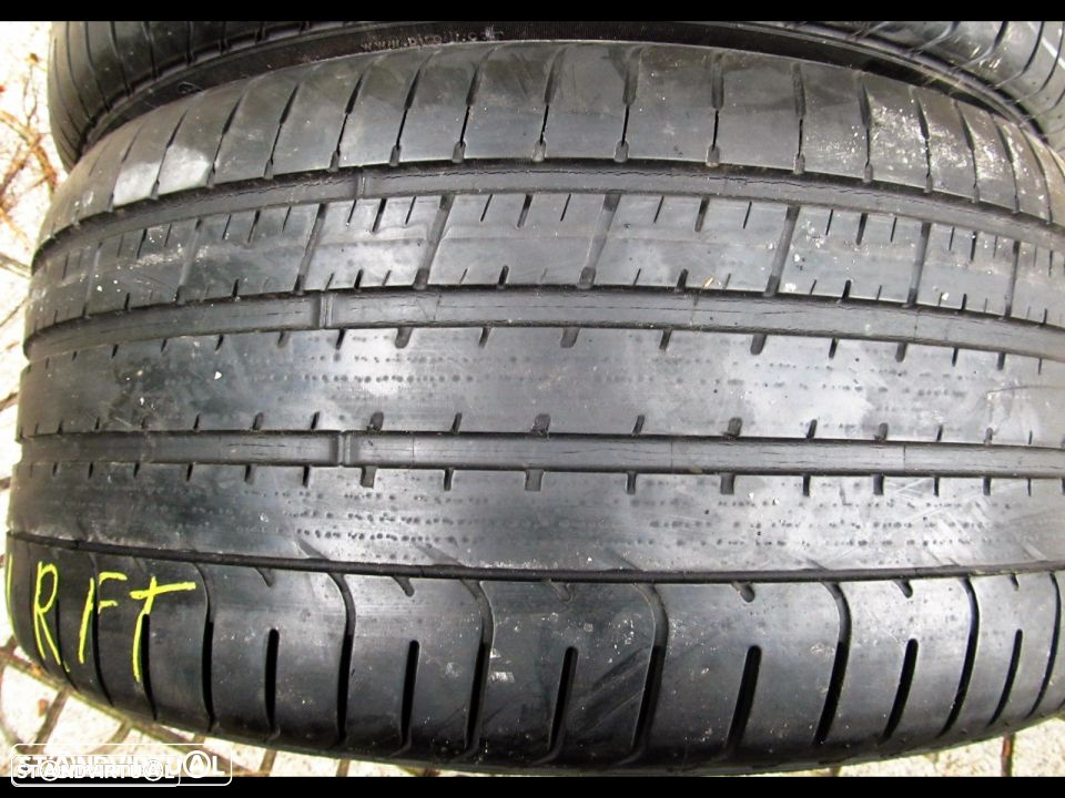 2 pneus usados 275/30/21" Pirelli Pzero 98Y RFT (Anti Furo) - 2