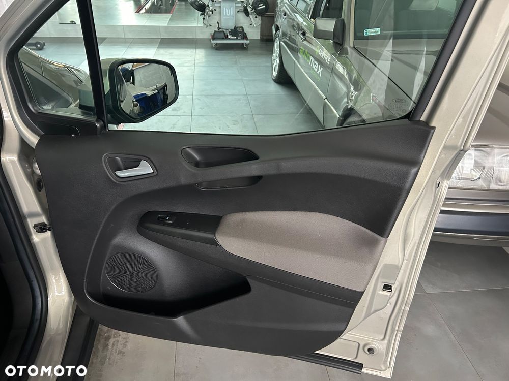 Ford Tourneo Courier 1.0 EcoBoost S&S Ambiente - 30