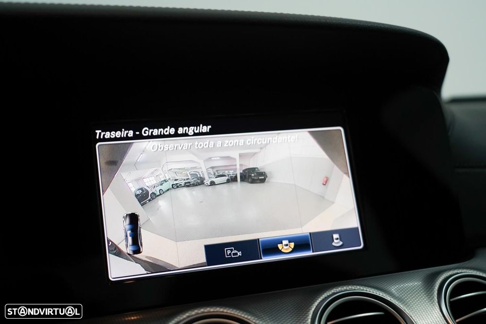 Mercedes-Benz E 220 d AMG Line - 13