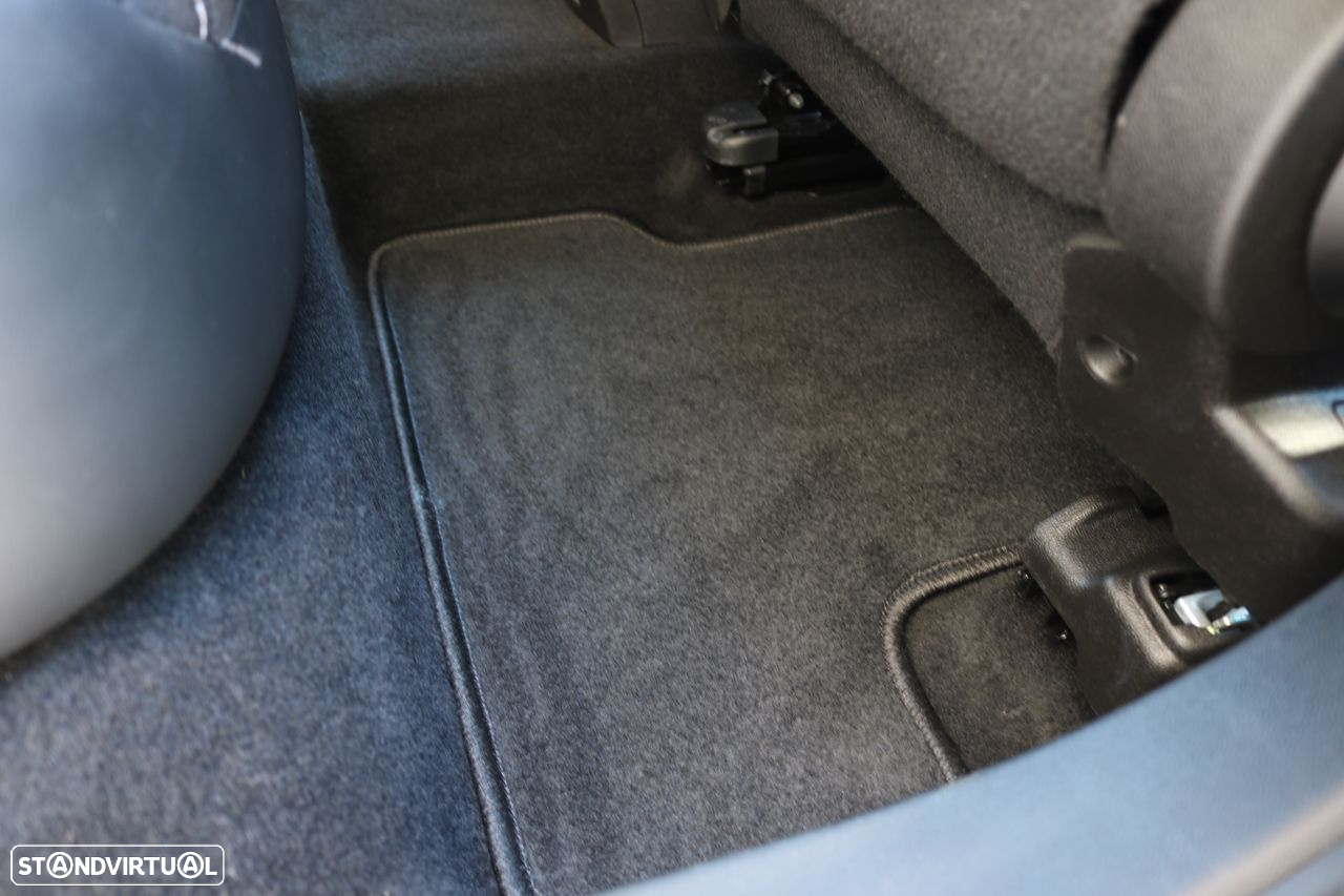 Renault Mégane Sport Tourer BLUE dCi 115 LIMITED - 32