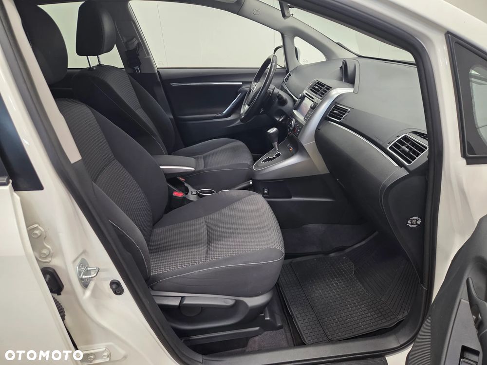 Toyota Verso 1.8 Multidrive Edition - 12