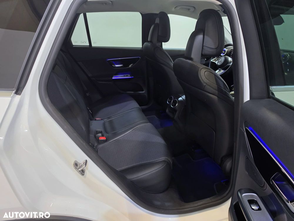 Mercedes-Benz GLC 220 d 4Matic 9G-TRONIC Edition Avantgarde - 25
