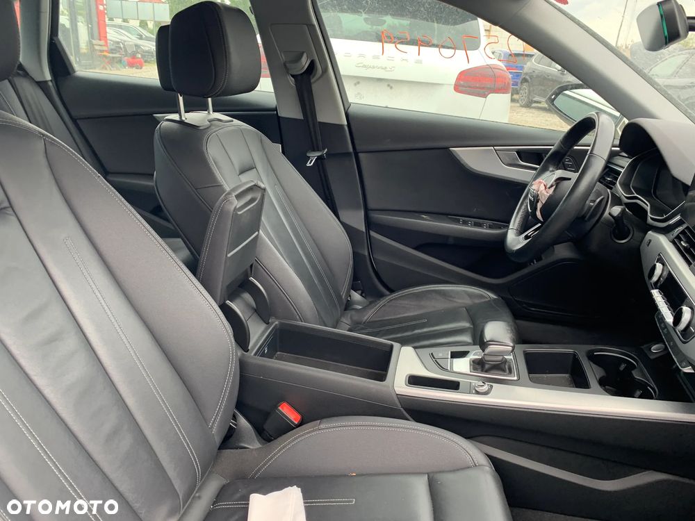 Audi A4 Limousine 45 TFSI quattro S tronic - 11