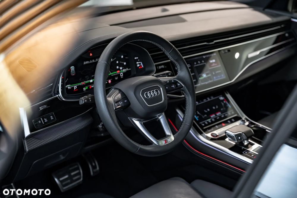 Audi SQ8 - 26