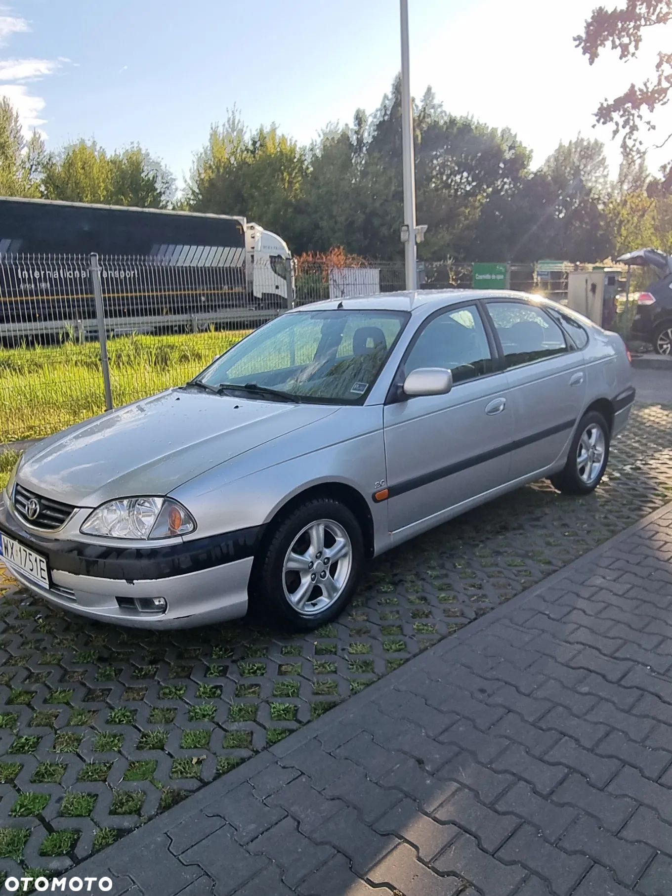 Toyota Avensis 2.0 VVT-i Sol - 1