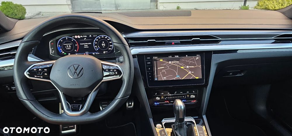 Volkswagen Arteon 2.0 TDI SCR R-Line DSG - 25