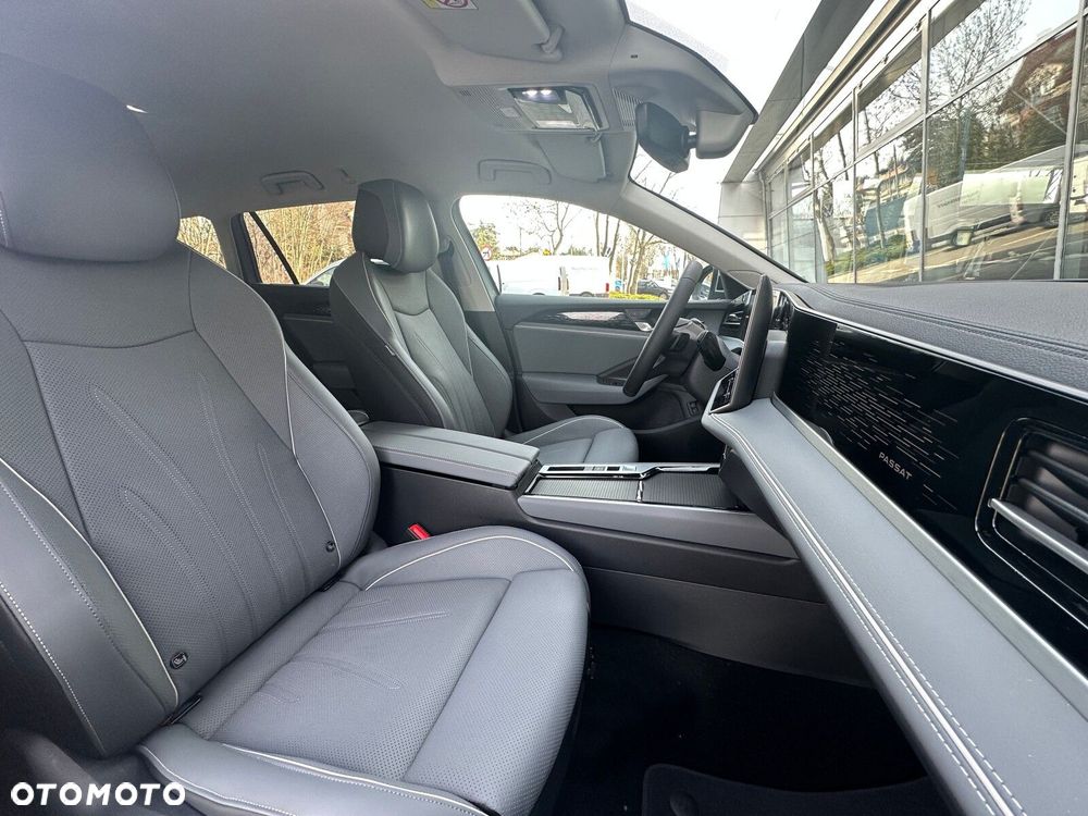 Volkswagen Passat - 15