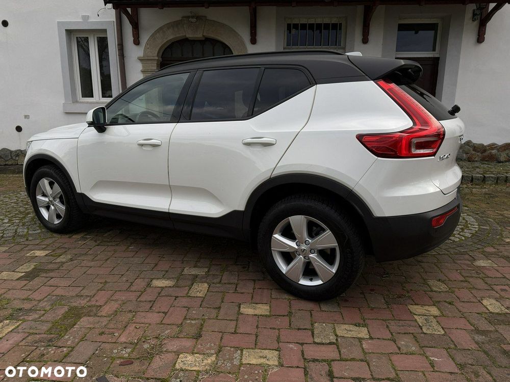 Volvo XC 40 T4 Geartronic Momentum - 35