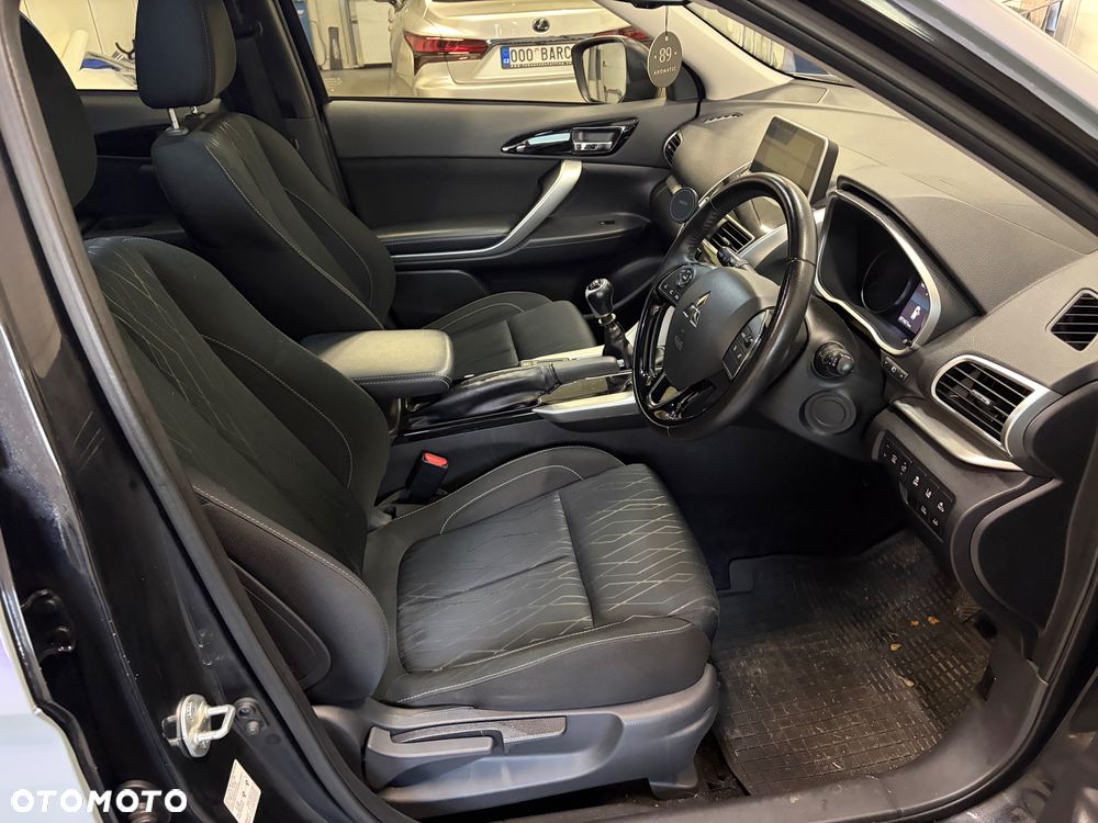 Mitsubishi Eclipse Cross - 12