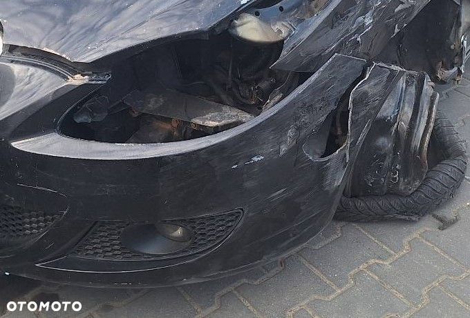 ZDERZAK PRZÓD USZKODZONY NA CZĘŚCI SEAT LEON II LC9Z - 8