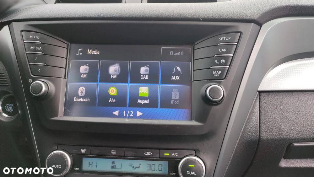 Toyota Avensis 2.0 D-4D Premium - 10