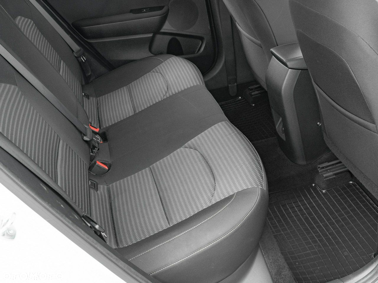 Kia Ceed 1.5 T-GDI M DCT - 31