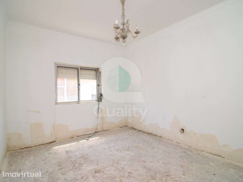 Excelente oportunidade de investimento ou para remodelar a casa dos... - Grande imagem: 4/21