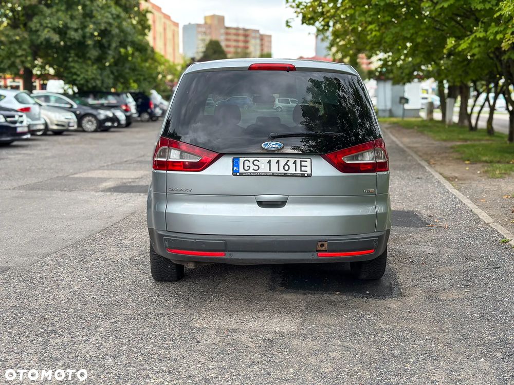 Ford Galaxy 2.0 TDCi Ghia - 5