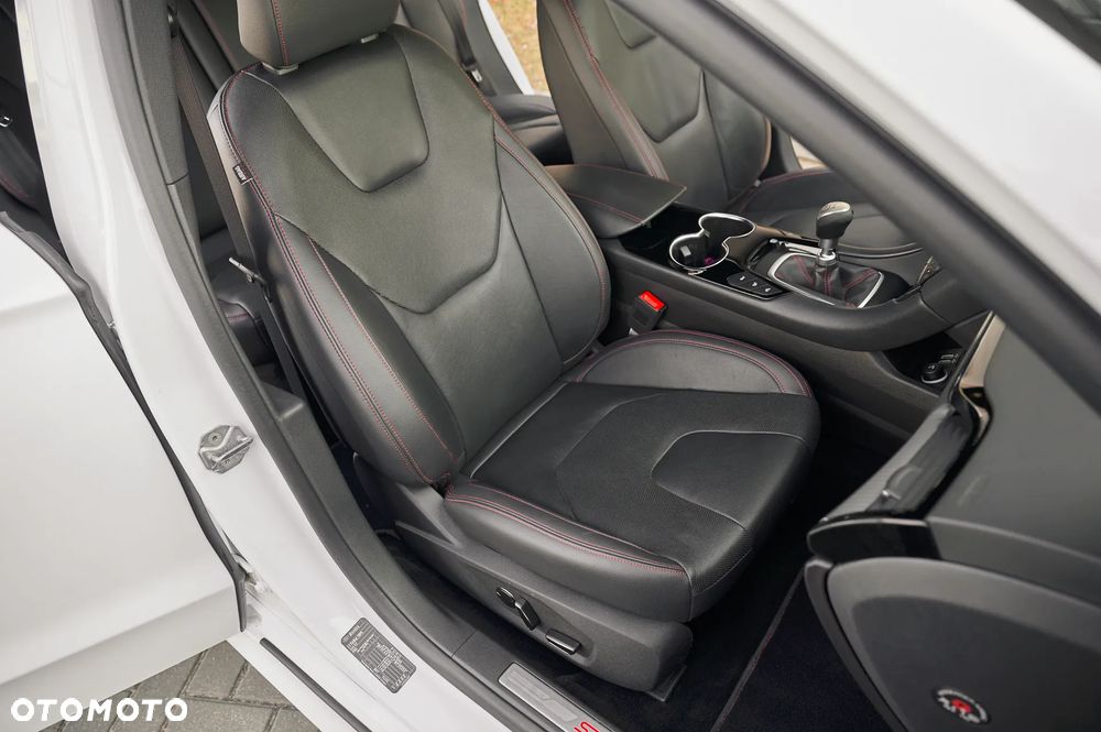 Ford Mondeo 2.0 EcoBlue ST-Line - 25