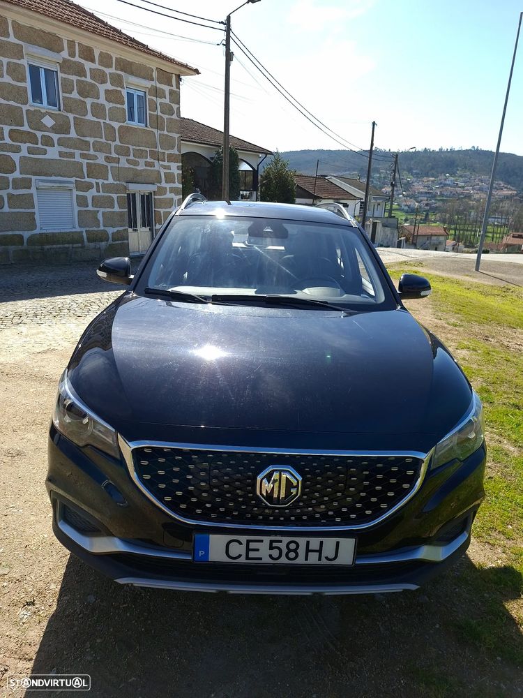 MG ZS Luxury - 2