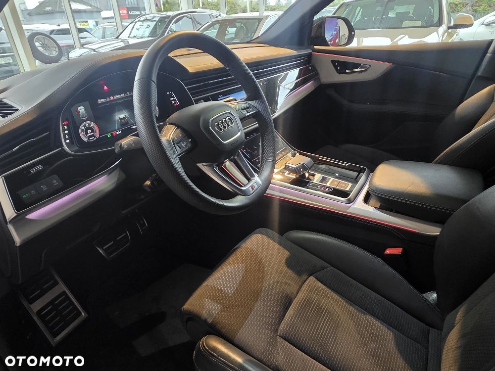 Audi Q8 - 33