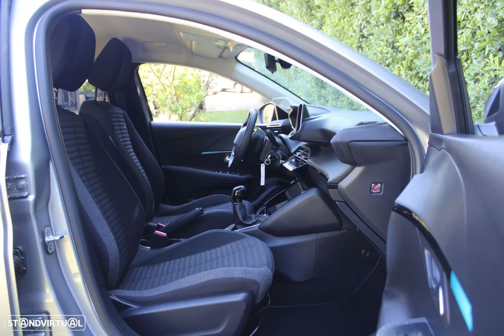Peugeot 208 1.2 PureTech SE Style - 26