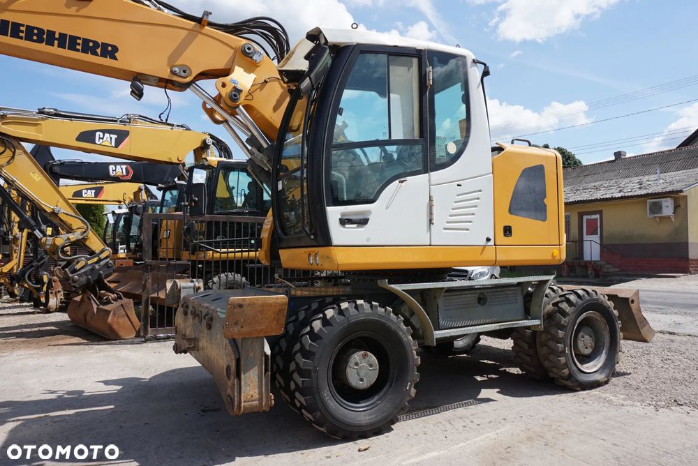 Liebherr A 914 - 5