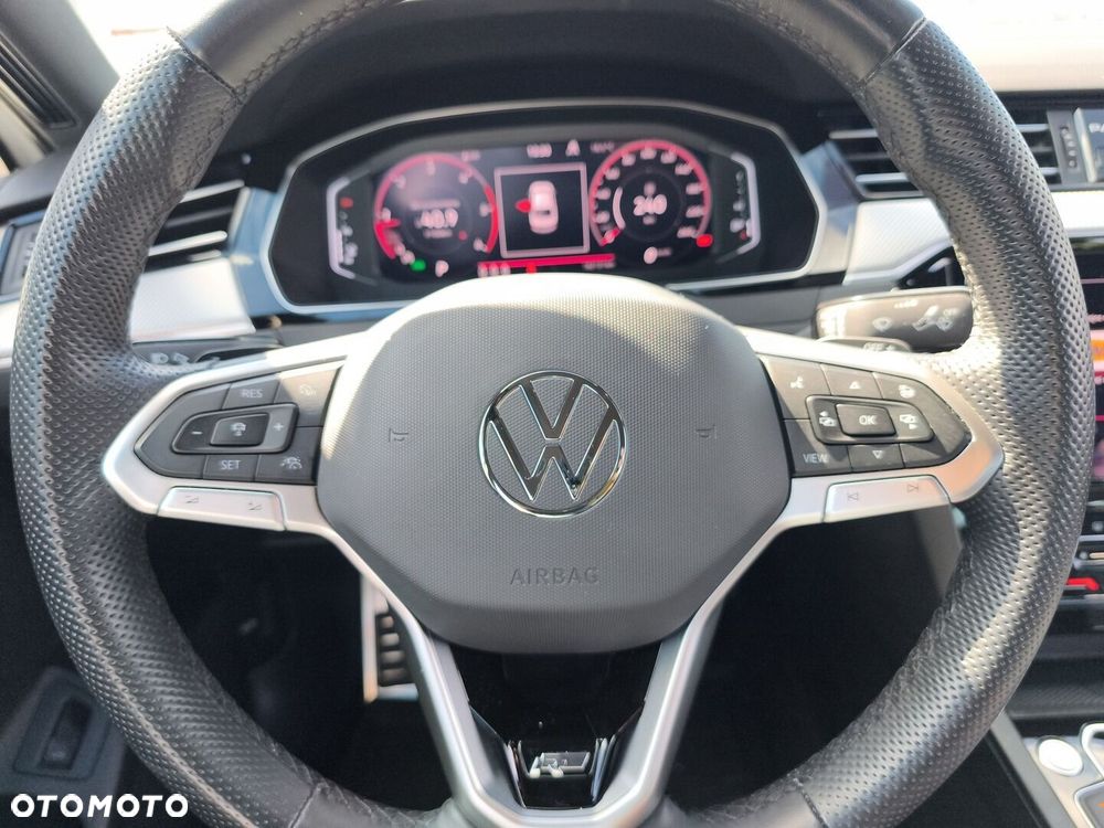 Volkswagen Passat 2.0 TDI EVO Elegance DSG - 17