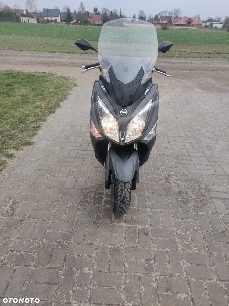 SYM GTS - 1