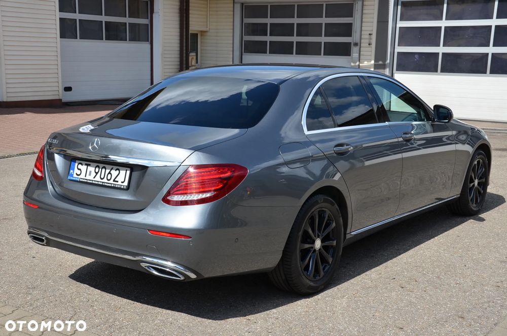 Mercedes-Benz Klasa E 220 d 9G-TRONIC - 3