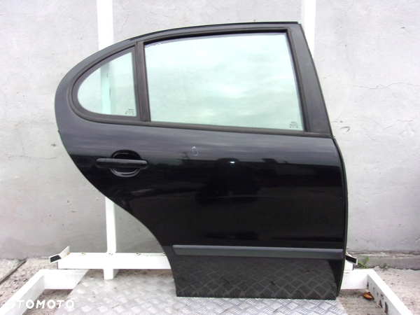 Seat Toledo II drzwi prawy tył czarne