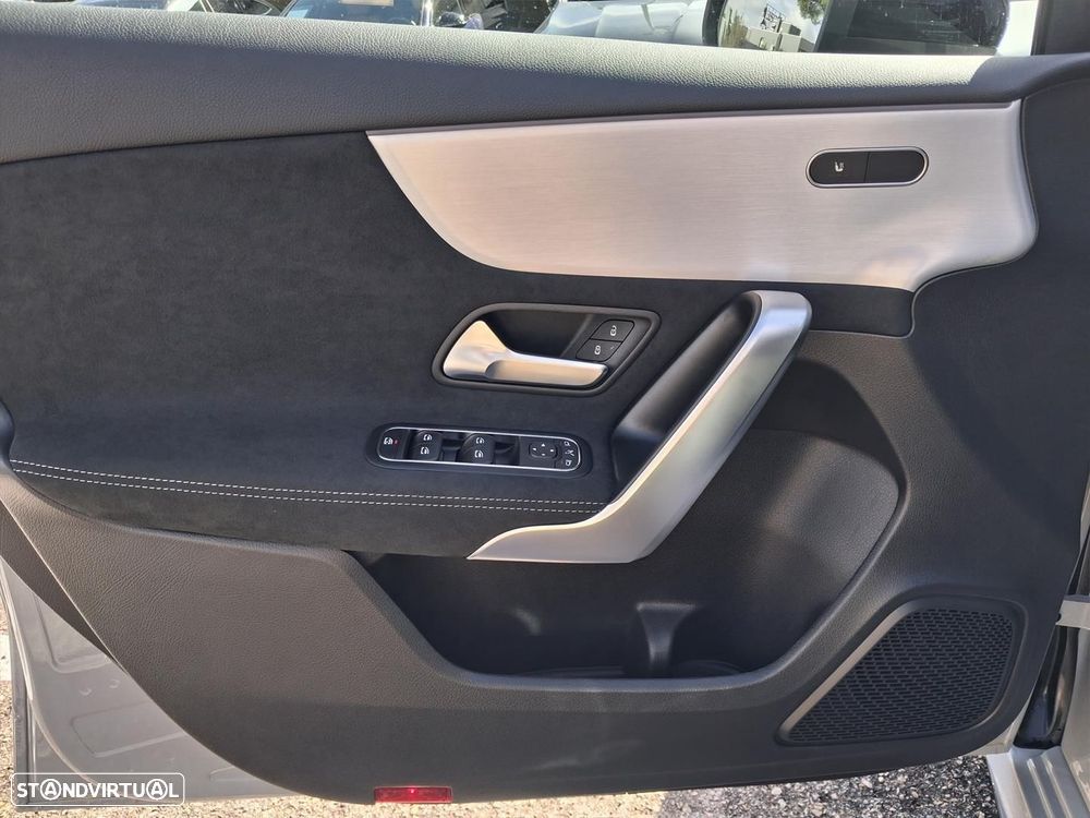 Mercedes-Benz A 180 - 9