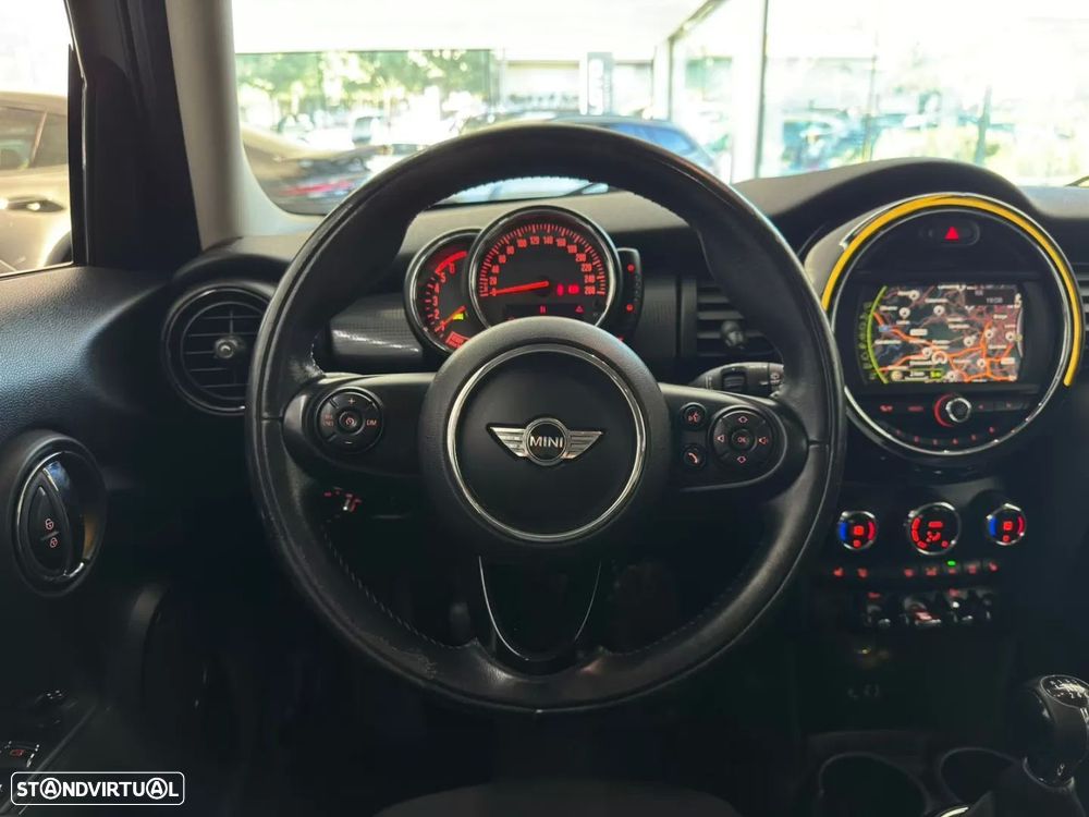 MINI 5 Portas Cooper D - 15