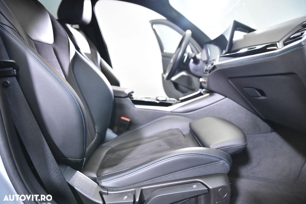 BMW Seria 3 320i xDrive AT - 12